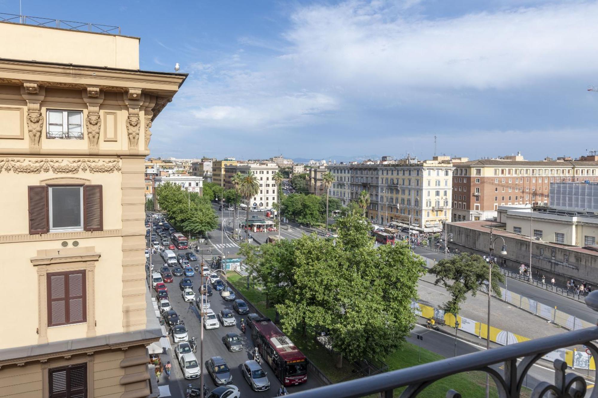 St Peter Twelve Bed & Breakfast Rome Exterior photo